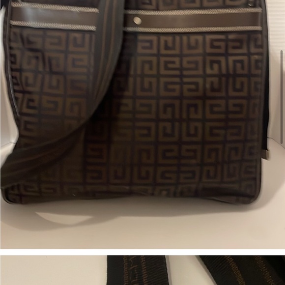 Givenchy laptop/ crossbody authentic Bag - Picture 5 of 6